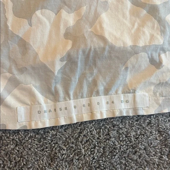 Dolce & Gabbana White & Grey Camouflage T-Shirt size XL / IT 54